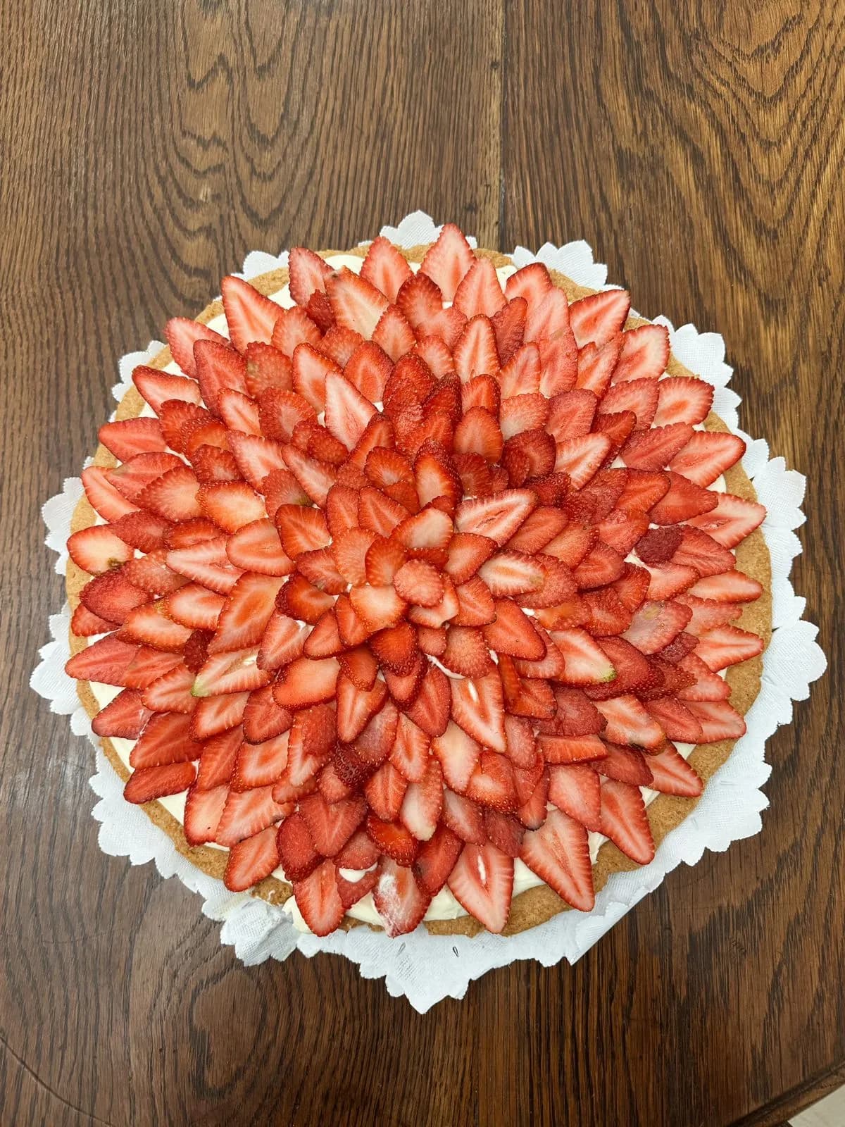 MB Pastelería: tarta de frutillas